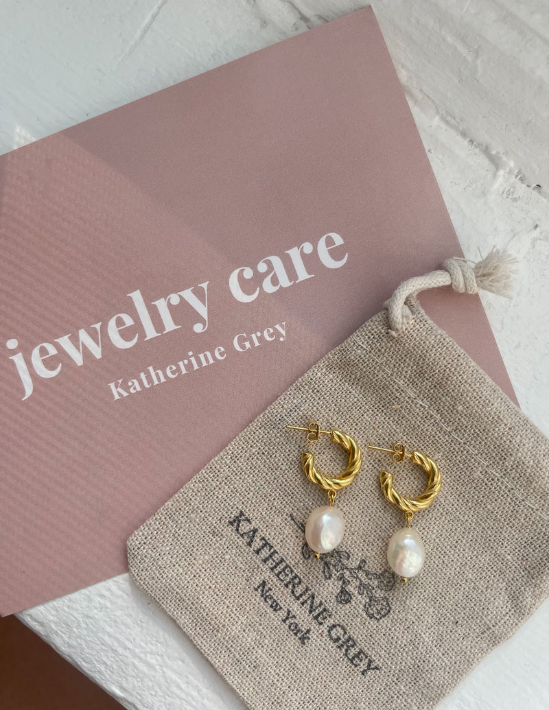 18k Gold Pearl Hoop earrings