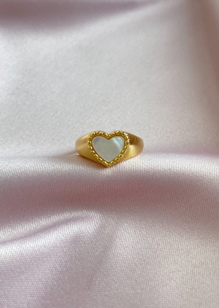 Pearl heart ring 